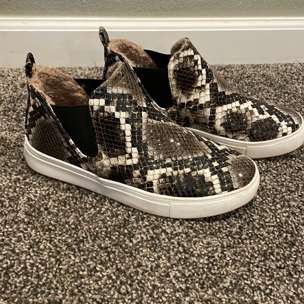 Report Python Slip on Faux Fur